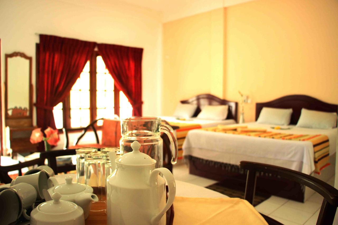 White Elephant Hotel Maskeliya 외부 사진